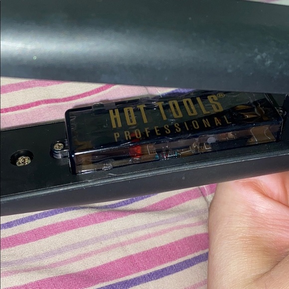 Hot tools hair straightener 1” - Picture 3 of 3